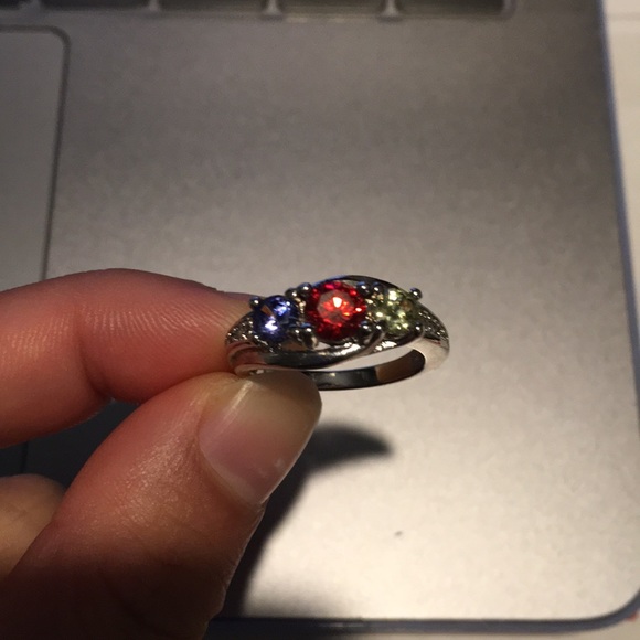 3 for $45 Fragrant jewels size 5 ring - Picture 2 of 3